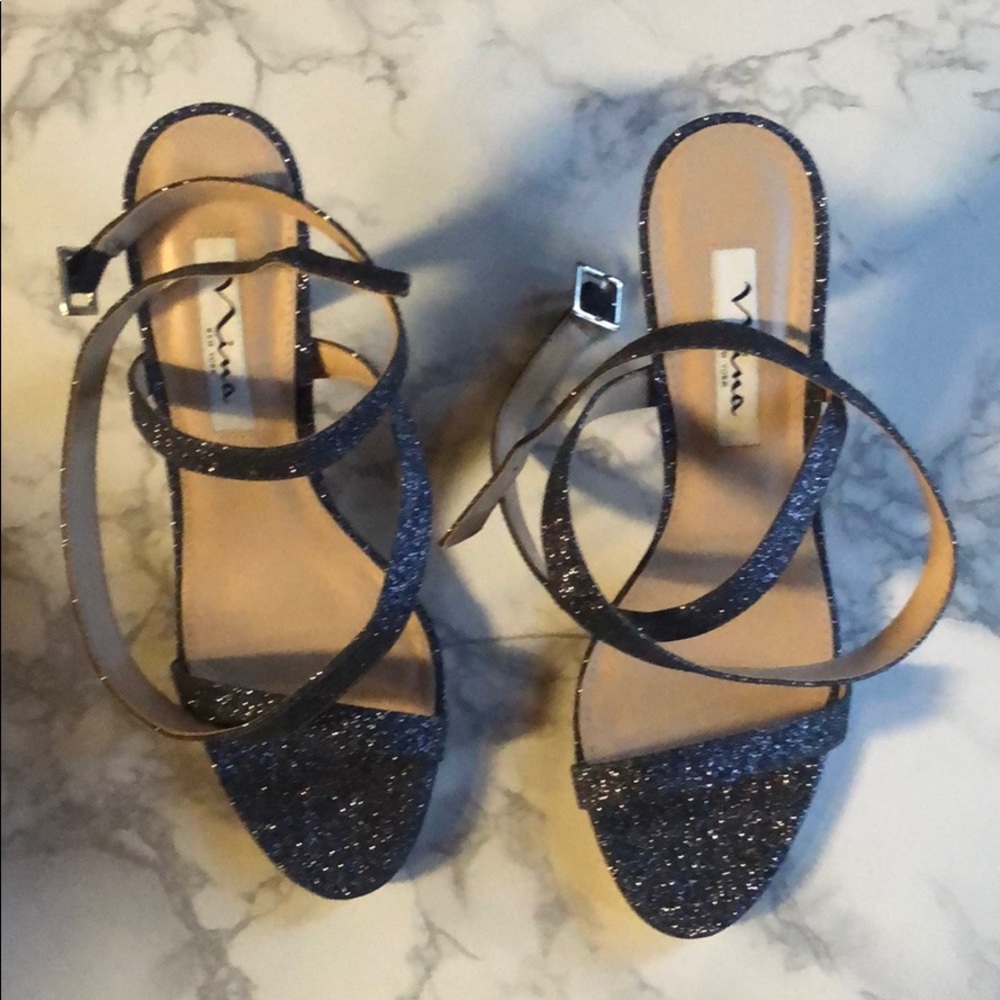 Nina Vanna sandals